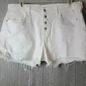 Old Navy Boyfriend fit Mid rise button down women's jean shorts.